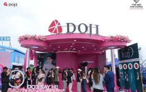 “DOJI SAY HI!” – Khi sắc hồng lên ngôi và Đồng Nguyễn Group khiến dân mạng “bùng nổ check-in” tại concert Em Xinh Say Hi
