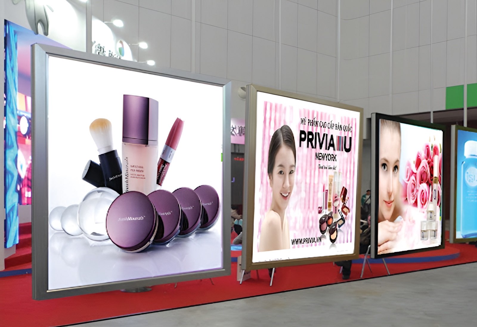 Bảng hiệu quảng cáo