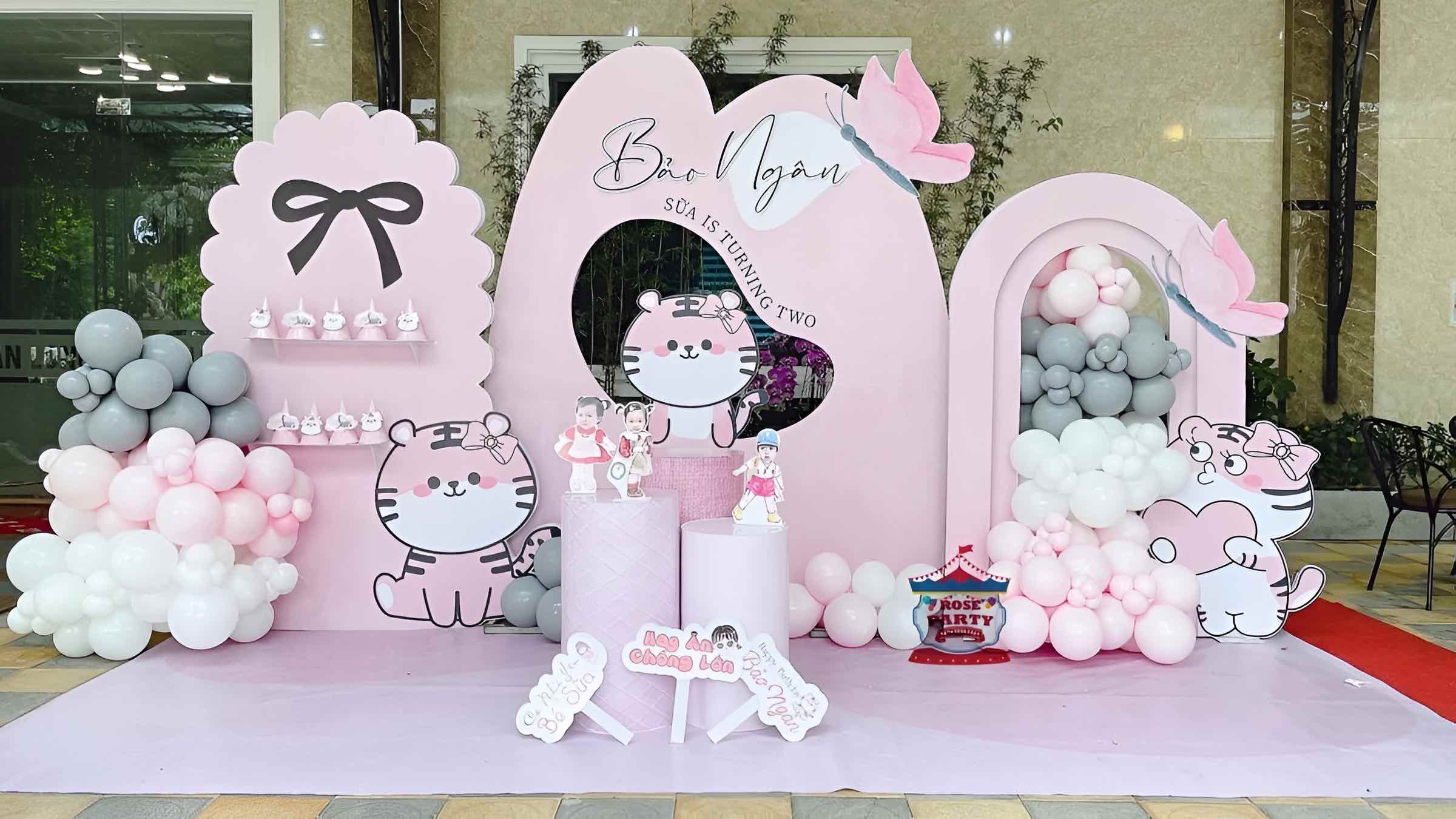 Background đón sinh nhật đẹp tone hồng