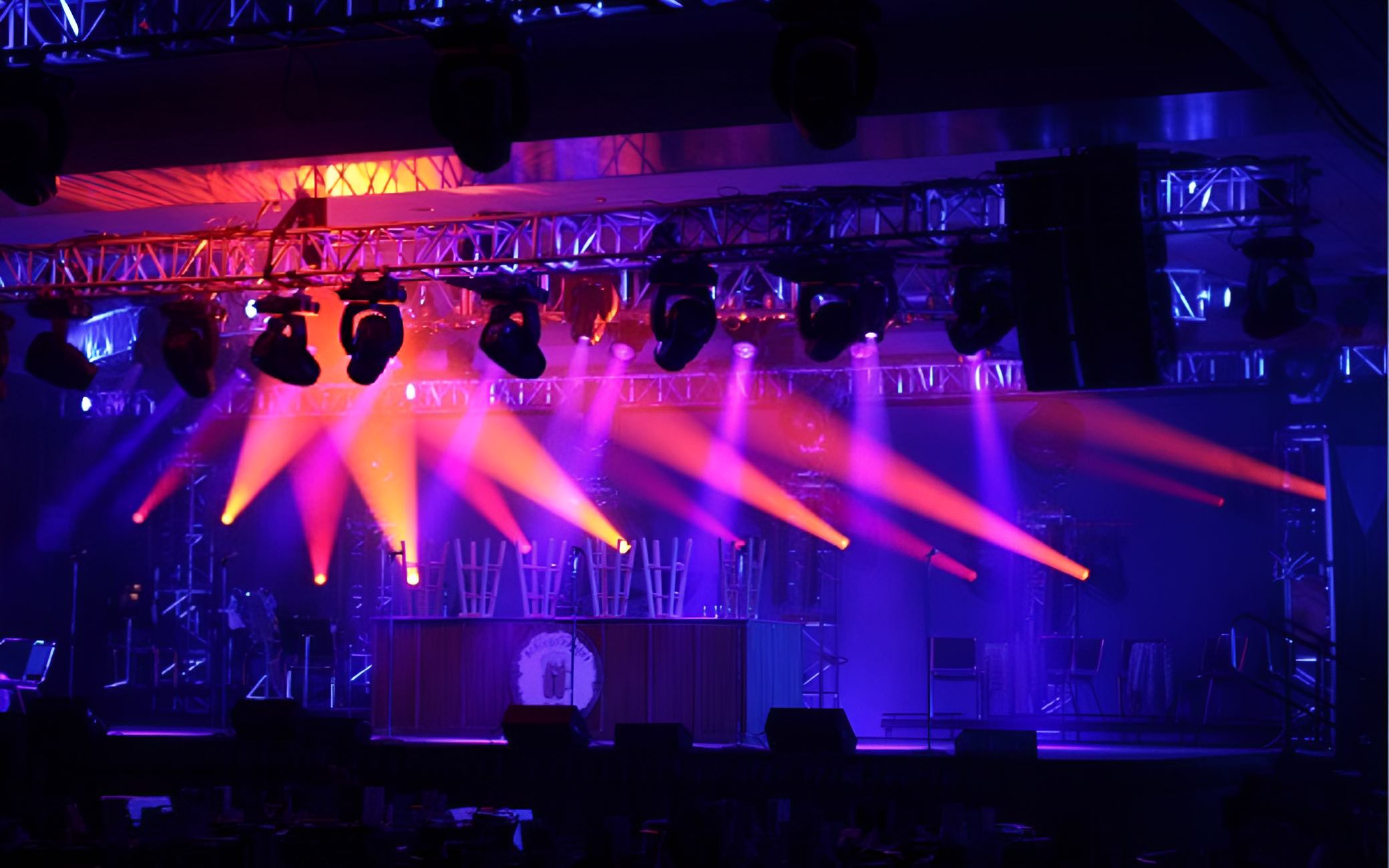 Dịch vụ thuê ánh sáng sự kiện tại TP HCM