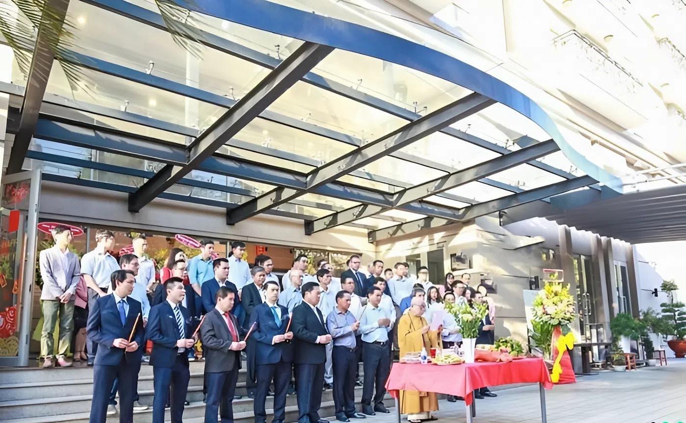 Lễ khai trương đầu năm thường diễn ra ngoài sân