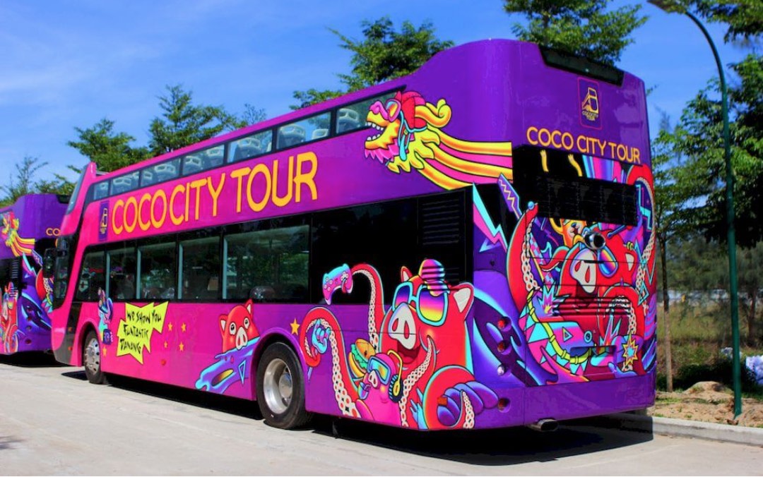 Roadshow xe buýt 2 tầng mui trần kết hợp trải nghiệm