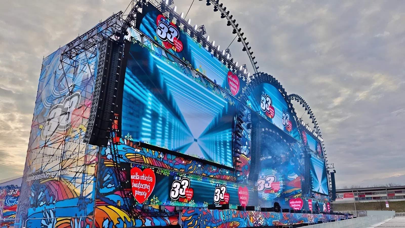 Tại sao nên chọn dàn loa line array cho sự kiện chuyên nghiệp