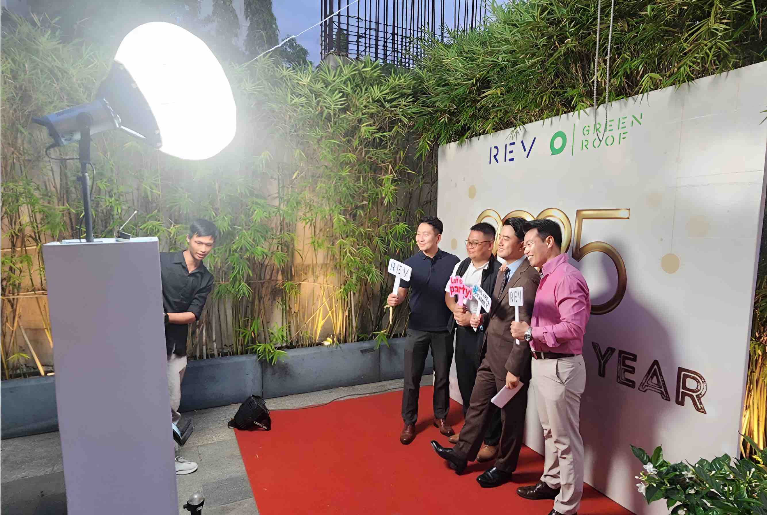 Trạm chụp ảnh AI cá nhân hóa 