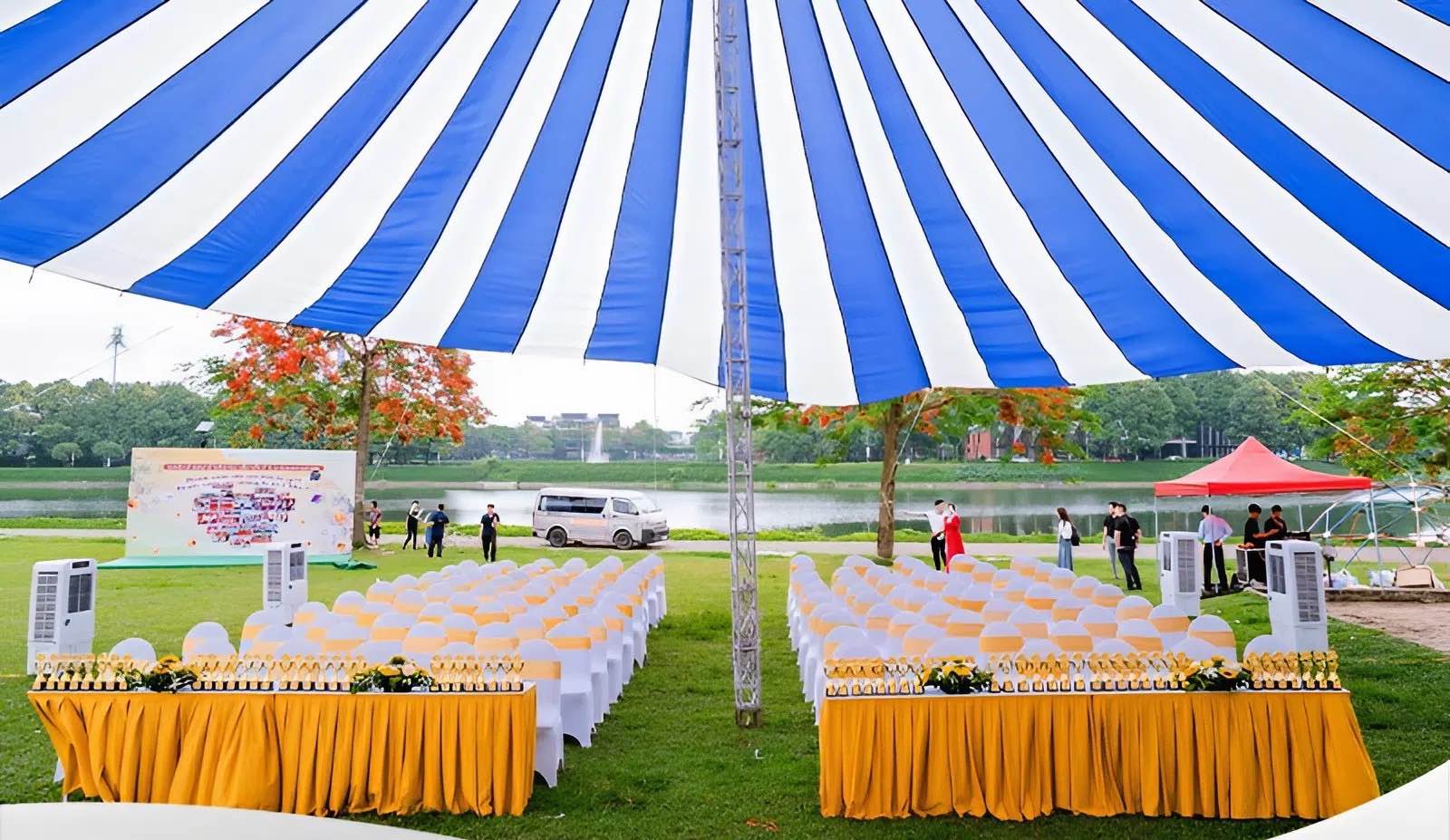 cho thuê bàn ghế khai trương và sự kiện ngoài trời 