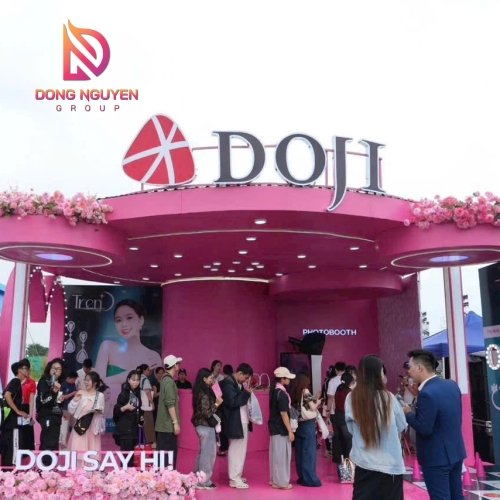 “DOJI SAY HI!” – Khi sắc hồng lên ngôi và Đồng Nguyễn Group khiến dân mạng “bùng nổ check-in” tại concert Em Xinh Say Hi
